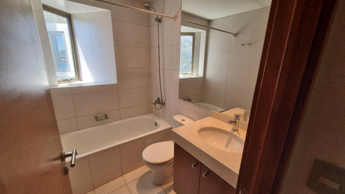 Venta Departamento 4D Barrio El Golf - Las Condes