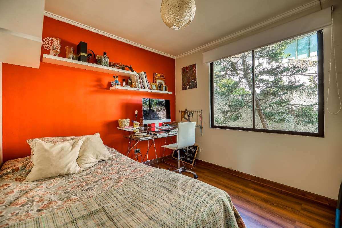 Venta Casa NO 5D en suite 4B 2E Los Dominicos - Las Condes