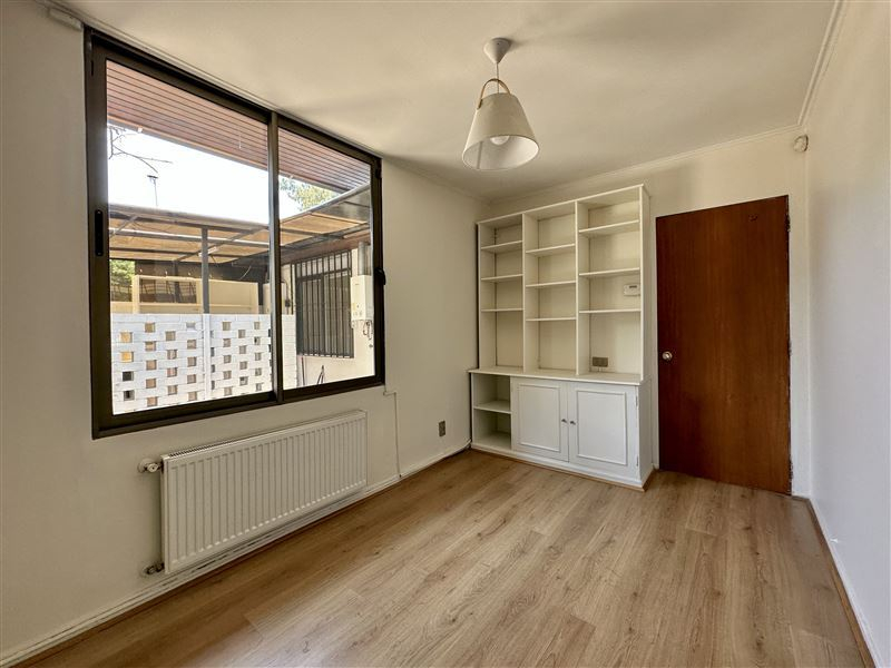 Arriendo Casa NorOriente-Poniente 5D 3B 2E 1B Jard&iacute;n Del Este - Vitacura