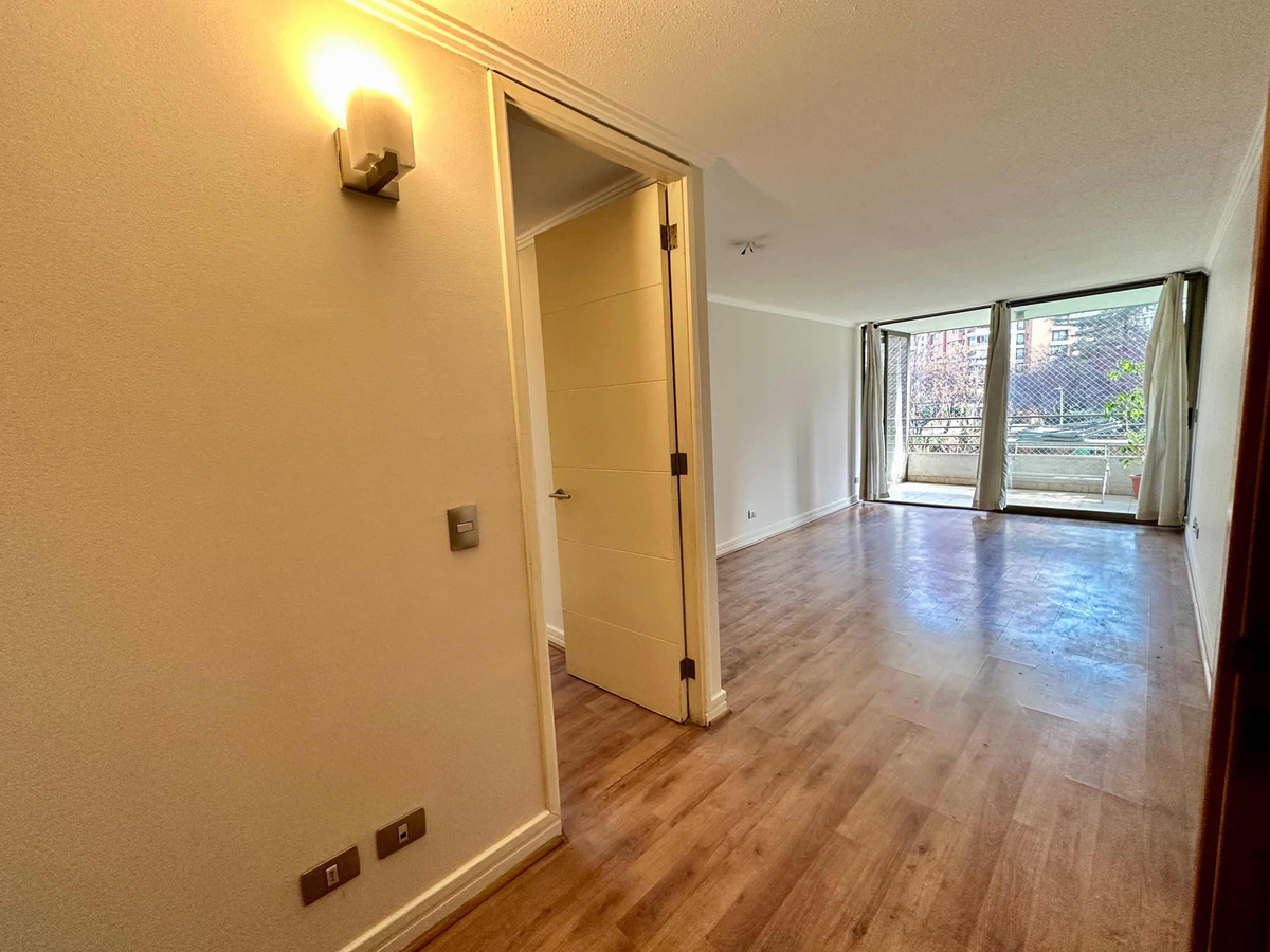 Arriendo Departamento NP 2D en suite Walk-in cl&oacute;set 2B 1E 1B Metro Manquehue - Apumanque - Las Condes