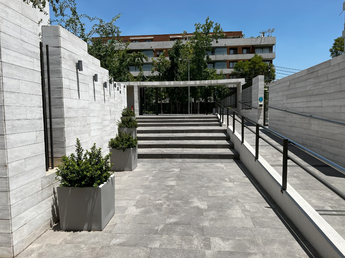 Arriendo Departamento 3D 3B 2E 1B La Llaver&iacute;a - Vitacura