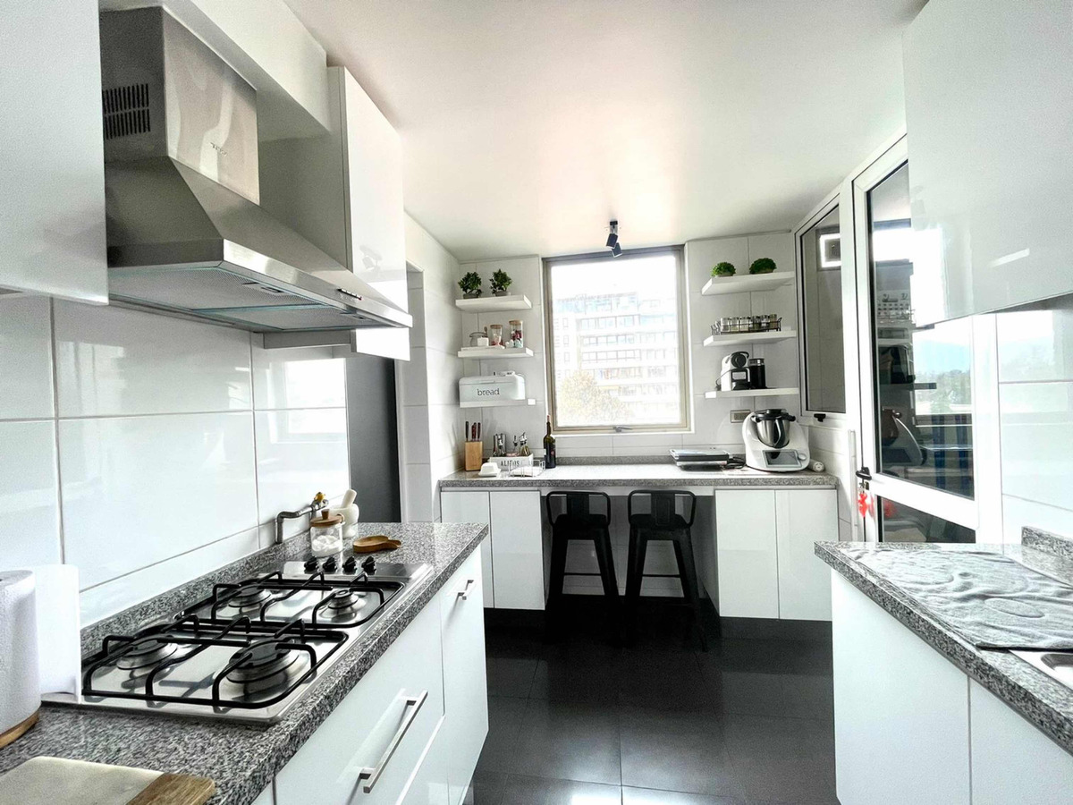 Arriendo Departamento 4D Borde R&iacute;o - Casa Piedra - Vitacura