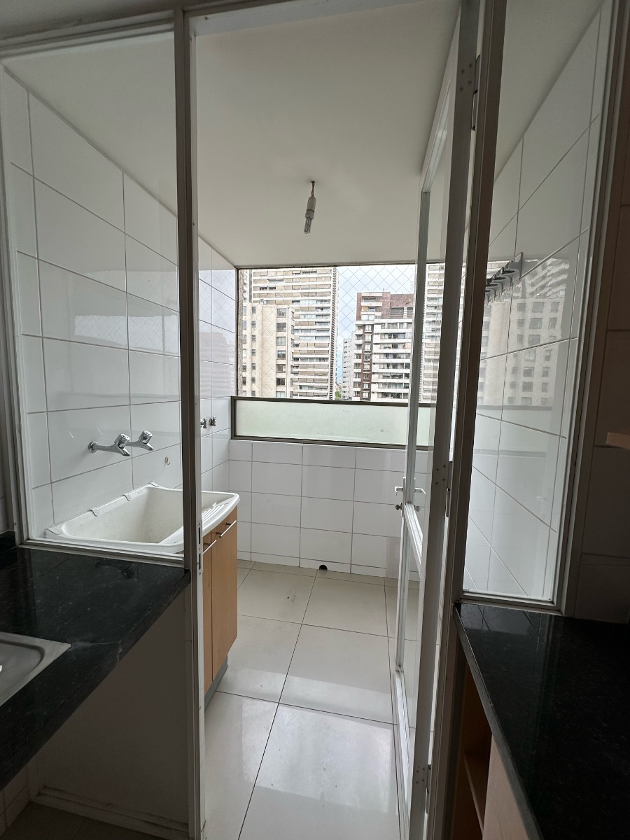 Arriendo Departamento NO 2D en suite Walk-in cl&oacute;set 2B 1E 1B Metro Manquehue - Apumanque - Las Condes