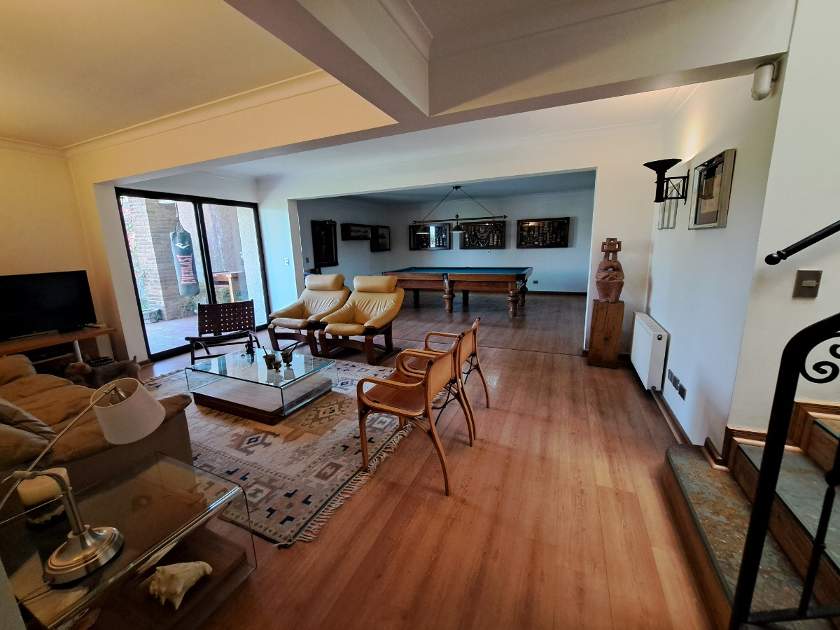 Venta Casa NO 4D en suite 4B 3E 1B El Huinganal - Lo Barnechea