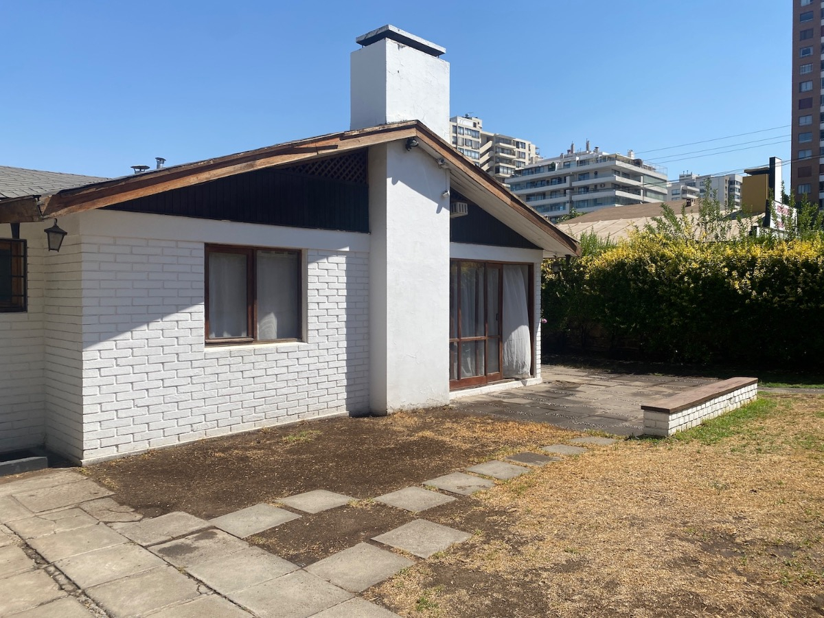 Venta Casa O 4D 2B 2E 1Bd Rotonda Atenas - Las Condes