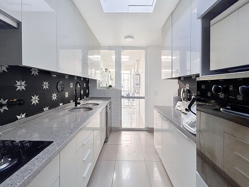 Venta Casa NO 3D en suite Walk-in cl&oacute;set 3B 2E 1B La Dehesa - Lo Barnechea