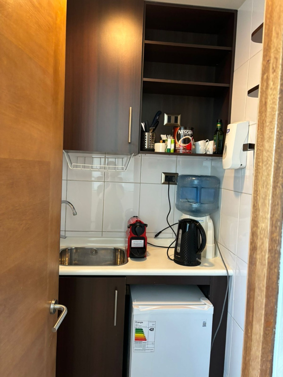Arriendo Oficina SO 2B 1E Pedro de Valdivia - Providencia