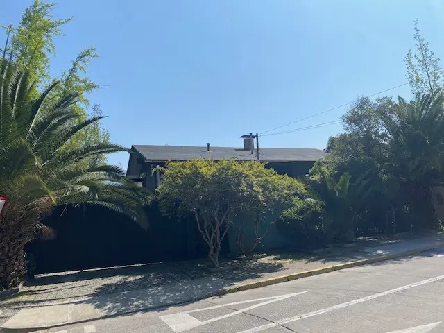 Venta Casa NO 6D en suite Walk-in cl&oacute;set 5B 4E 2B Jard&iacute;n Del Este - Vitacura