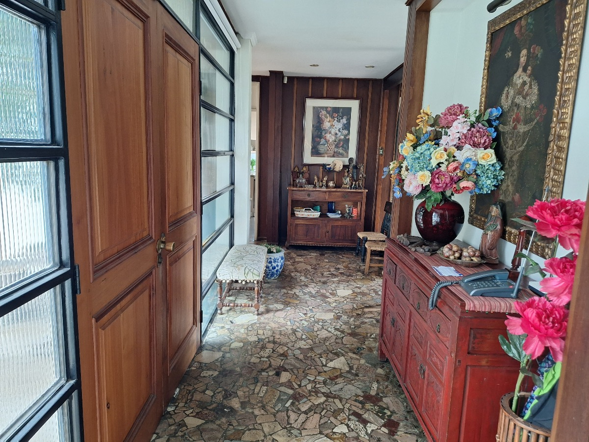 Venta Casa NOSP 5D en suite 3B 3E 1B P&iacute;o XI - Vitacura