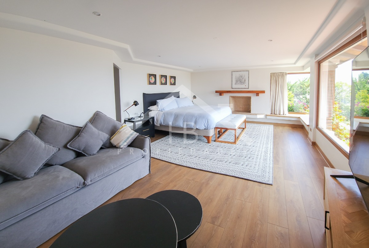 Venta Casa 5D en suite Walk-in cl&oacute;set 5B 3E 2B La Dehesa - Lo Barnechea