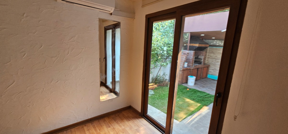 Arriendo Casa NO 5D en suite 3B 2E 1B Alto Las Condes - Las Condes