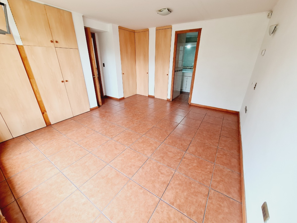 Arriendo Casa SO 6D 3B 2E 1B Nuestra Se&ntilde;ora del Rosario - Vitacura