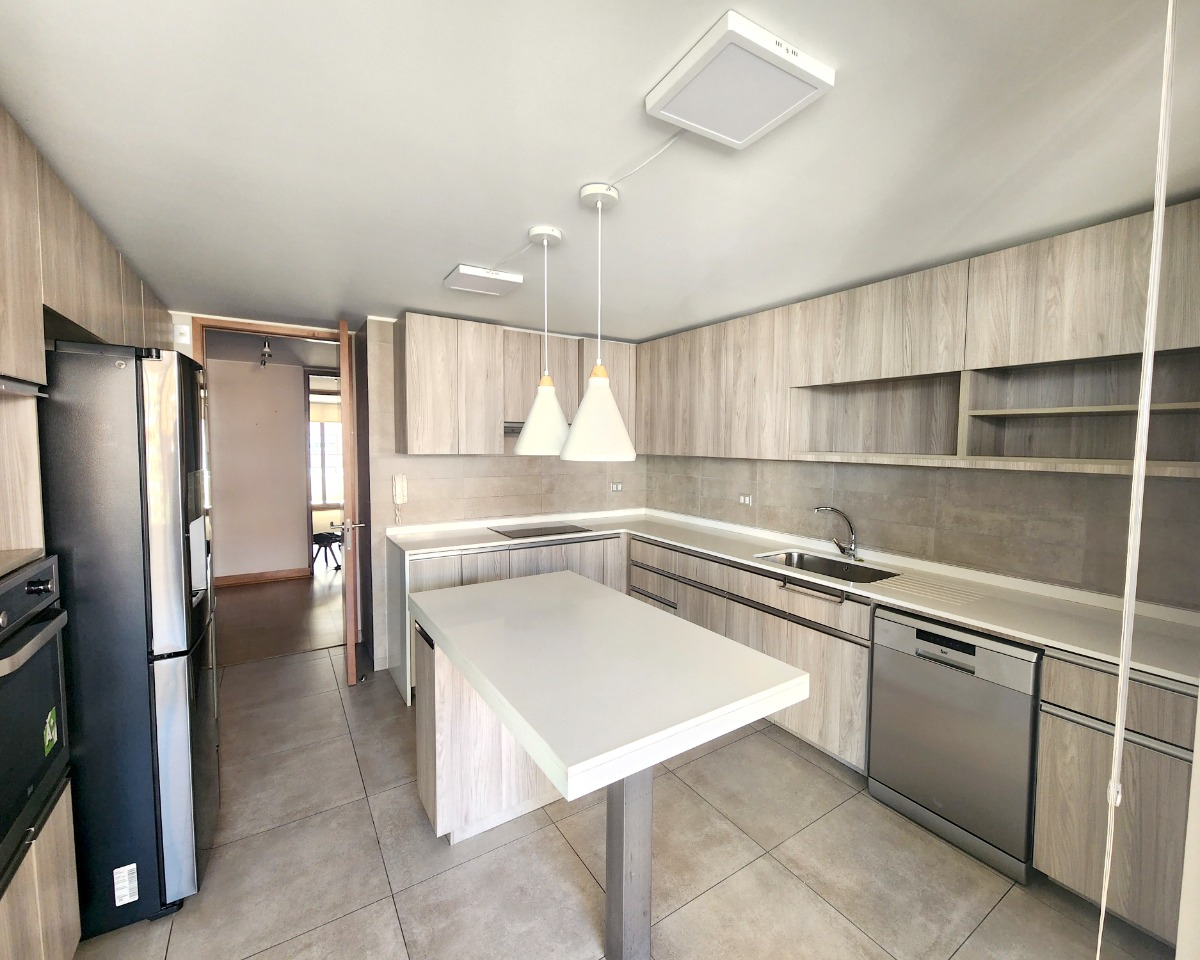 Venta Departamento NO 3D en suite Walk-in cl&oacute;set 3B 2E 1B Sebasti&aacute;n Elcano - Las Condes