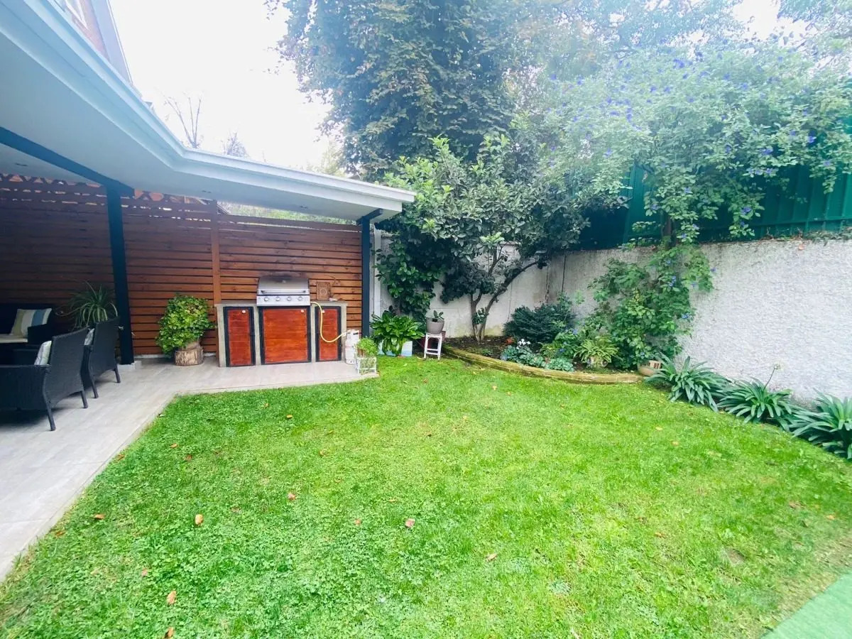 Venta Casa NO 4D 4B 2E 1B La Dehesa - Lo Barnechea