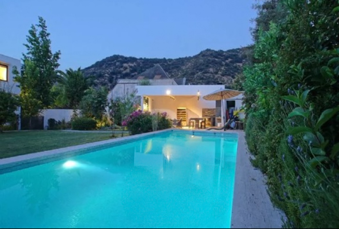 Venta Casa SP 7D 5B 4E 1B Los Trapenses - Lo Barnechea
