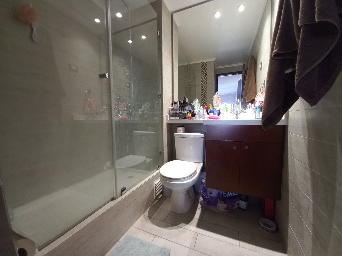 Venta Departamento SO 2D 2B 2E 1B Alto Las Condes - Las Condes