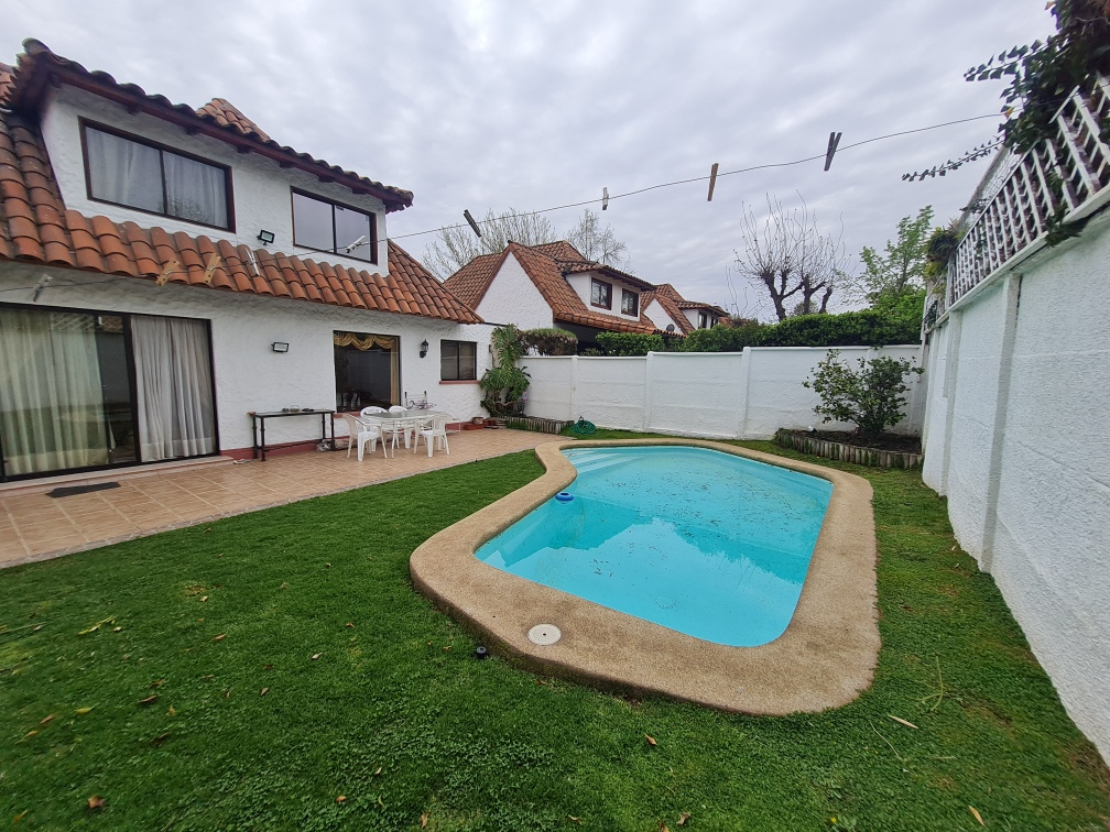 Venta Casa 5D 3B 2E Carlos Ossand&oacute;n - La Reina