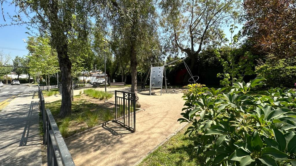 Venta Casa N 4D en suite 4B 2E 1B Nuestra Se&ntilde;ora del Rosario - Vitacura