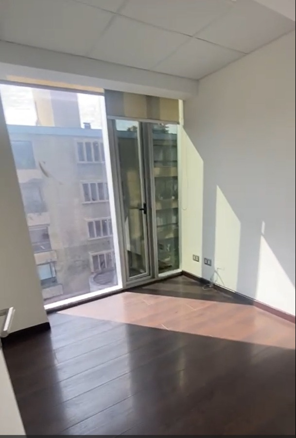 Arriendo Oficina 2B 1E 1B Pedro de Valdivia - Providencia