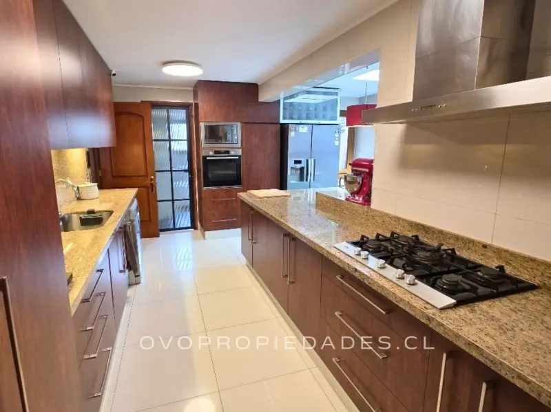 Venta Casa O 4D  5B 2E 2Bd La Dehesa - Lo Barnechea