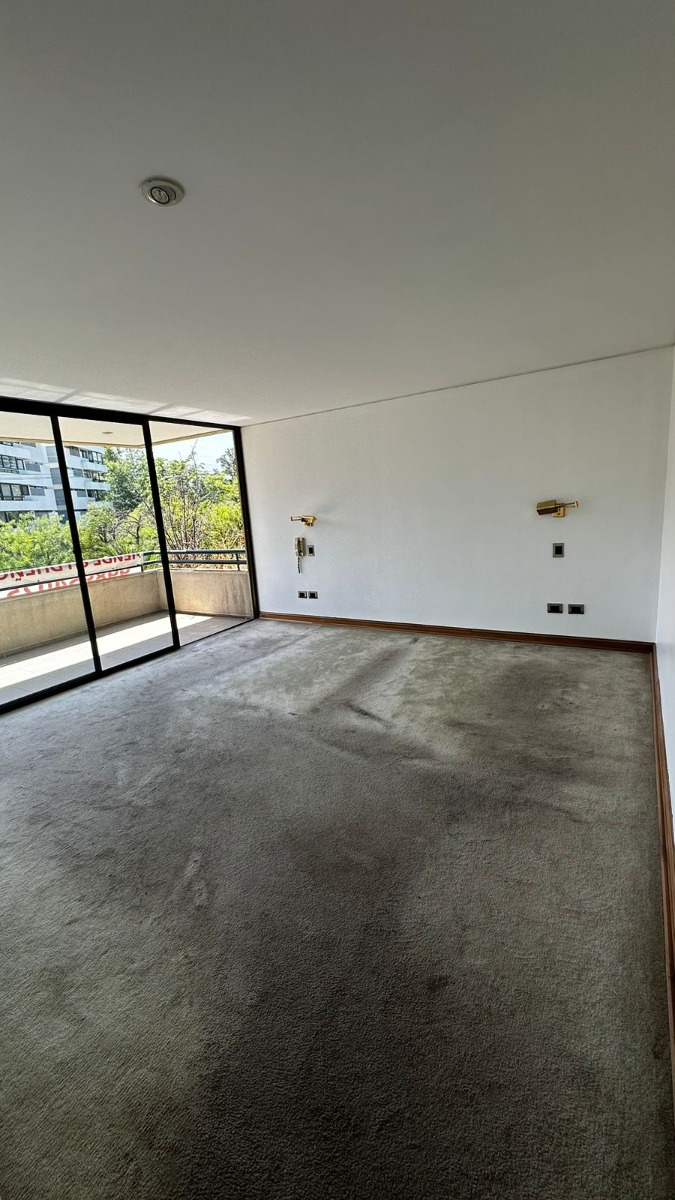 Venta Departamento NO 3D en suite Walk-in cl&oacute;set 3B 3E 2B Jard&iacute;n Del Este - Vitacura