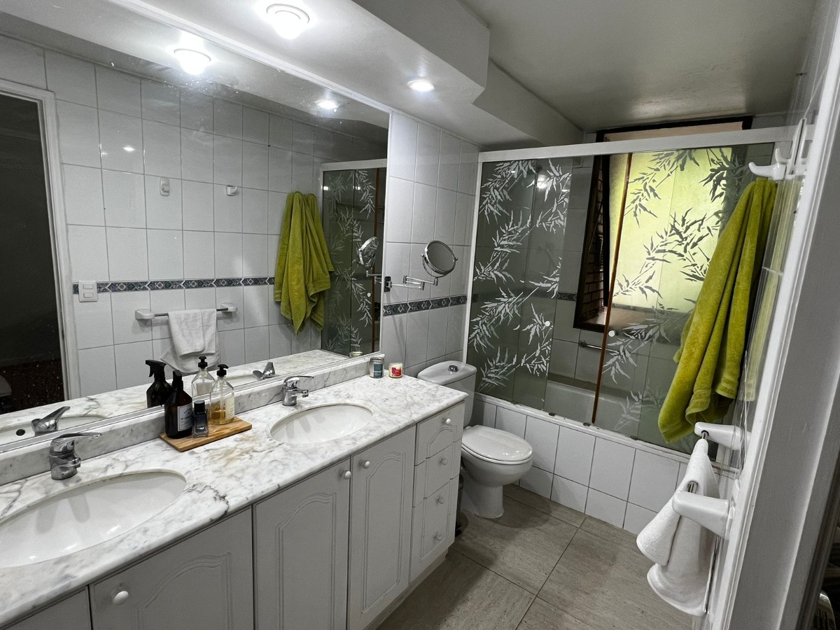 Venta Departamento O 3D en suite Walk-in cl&oacute;set 3B 1E 1B Los Dominicos - Las Condes