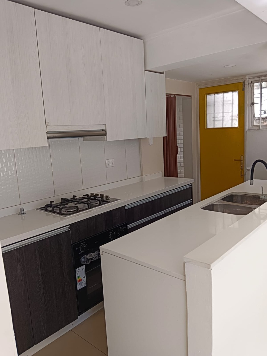 Arriendo Casa P 3D 2B 3E 1B Vaticano - Las Condes