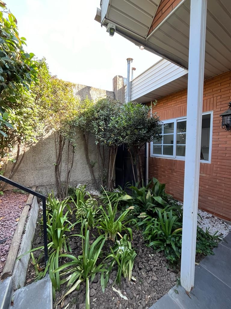 Arriendo Casa 2D Los Dominicos - Las Condes