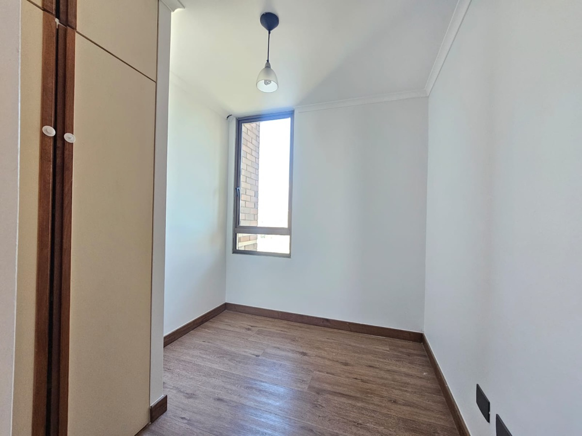 Venta Departamento NP 4D en suite Walk-in cl&oacute;set 3B 2E 1B Metro Escuela Militar - Las Condes