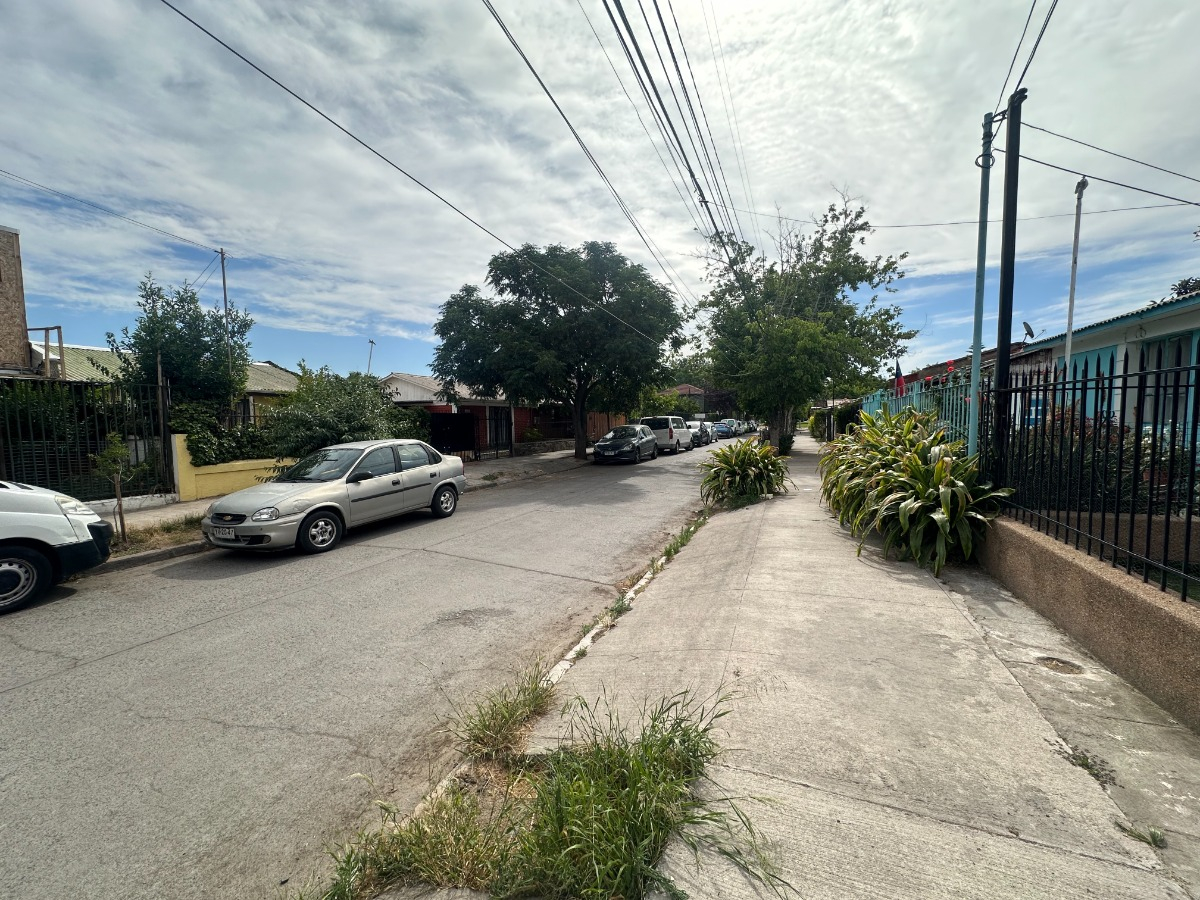 Venta Casa N 2D 1B 3E Villa Los Jard&iacute;nes - Villa Los Presidentes - &Ntilde;u&ntilde;oa