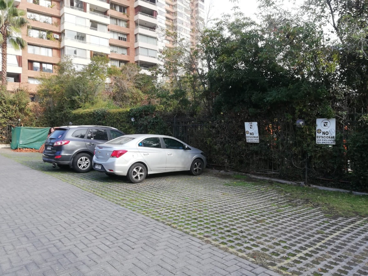 Venta Departamento NO 3D en suite Walk-in cl&oacute;set 2B 2E 1B  - Las Condes