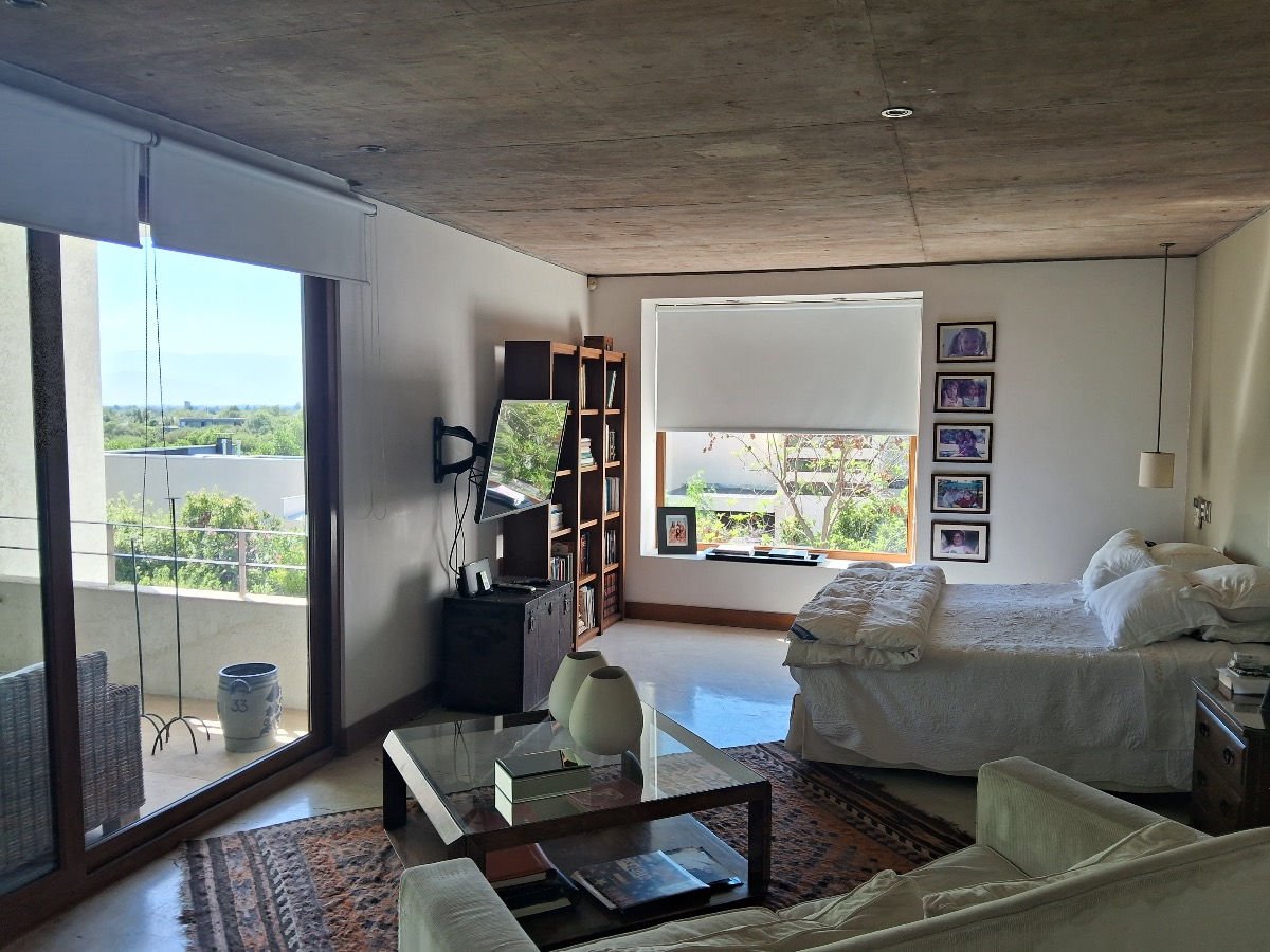 Venta Casa NP 5D en suite Walk-in cl&oacute;set 5B 2E 1B Chicureo - Colina