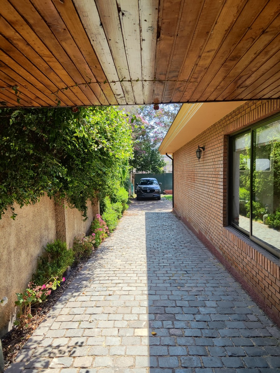 Venta Casa 5D Borde R&iacute;o - Casa Piedra - Vitacura