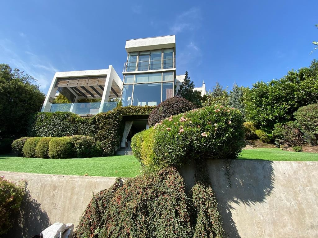 Venta Casa P 4D en suite Walk-in cl&oacute;set 4B 2E 1B El Huinganal - Lo Barnechea