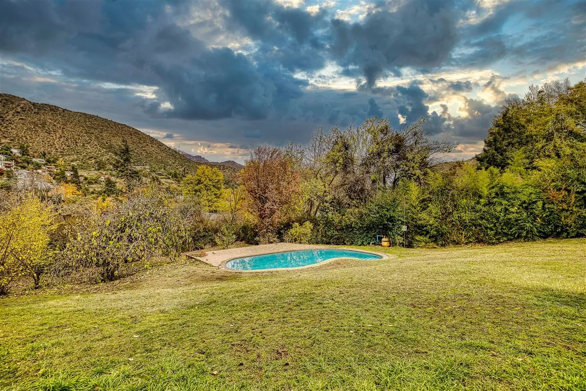 Venta Casa de madera 5D 4B El Array&aacute;n - Lo Barnechea