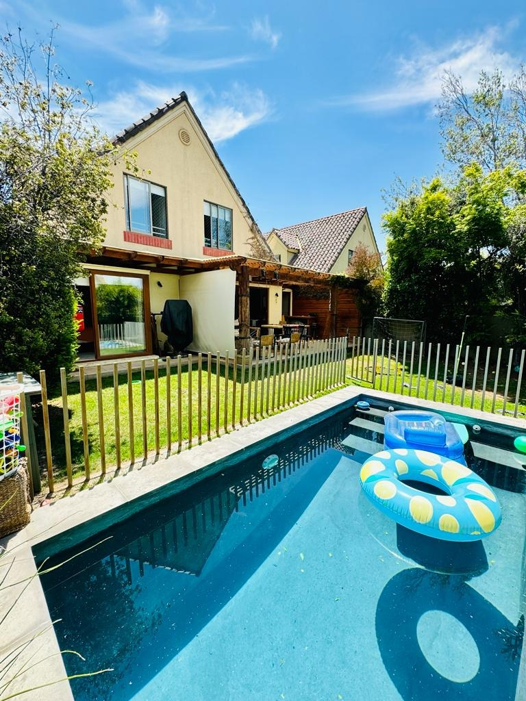 Venta Casa NO 4D en suite Walk-in cl&oacute;set 3B 2E 1B La Dehesa - Lo Barnechea