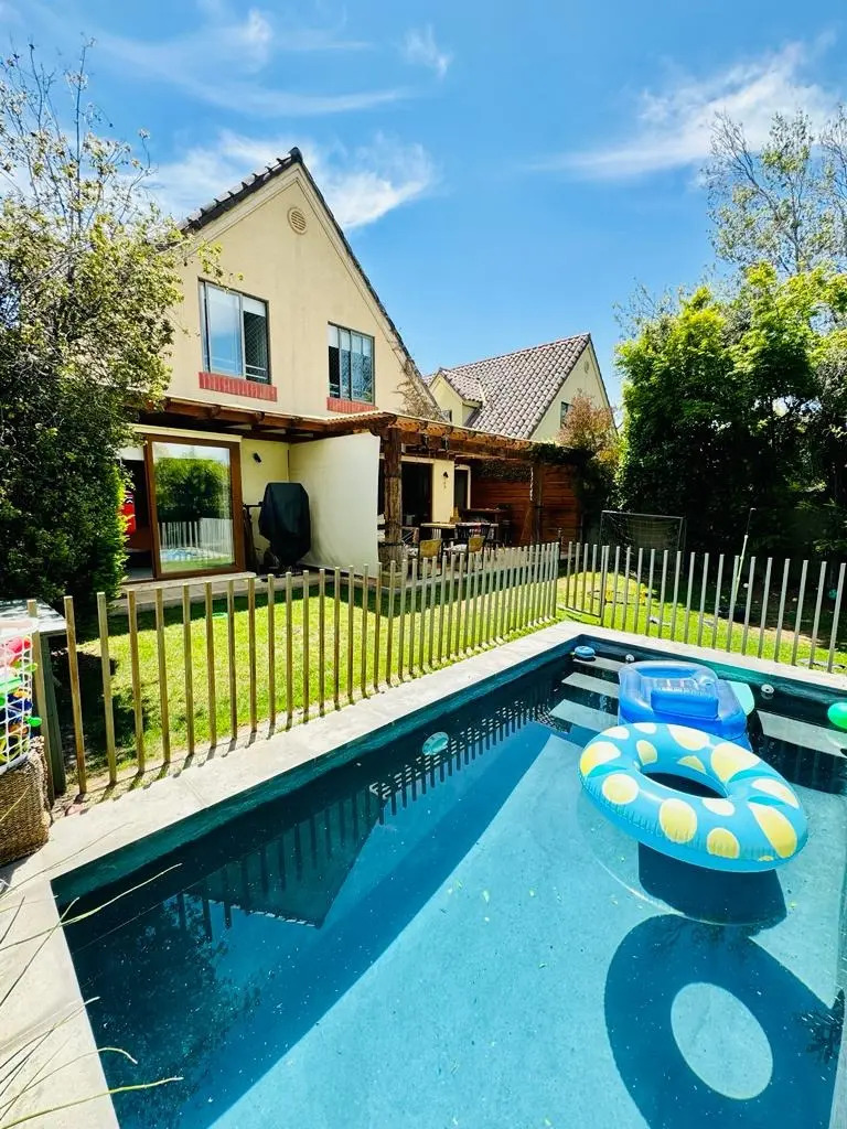 Venta Casa NO 4D en suite Walk-in cl&oacute;set 3B 2E 1B La Dehesa - Lo Barnechea