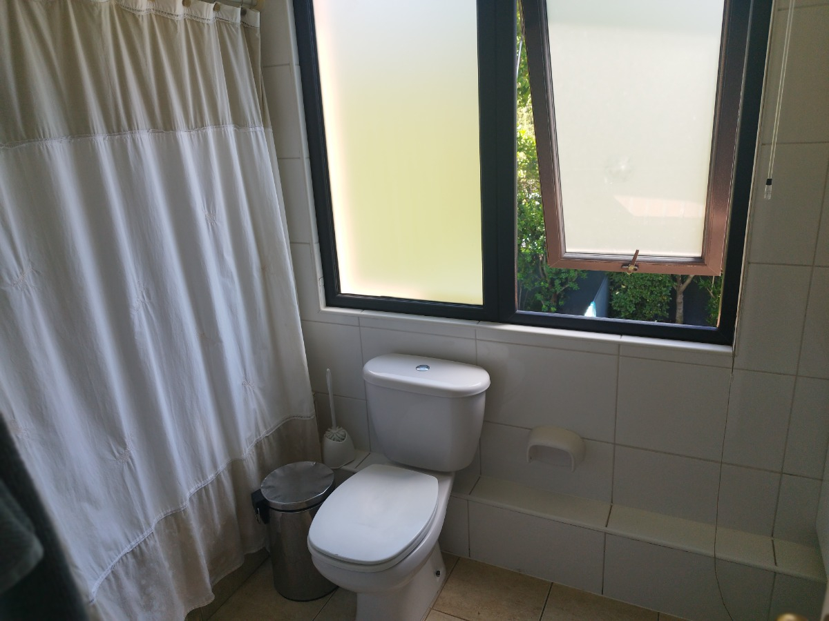 Arriendo Casa NO 4D 4B 3E 1B San Carlos de Apoquindo - Las Condes