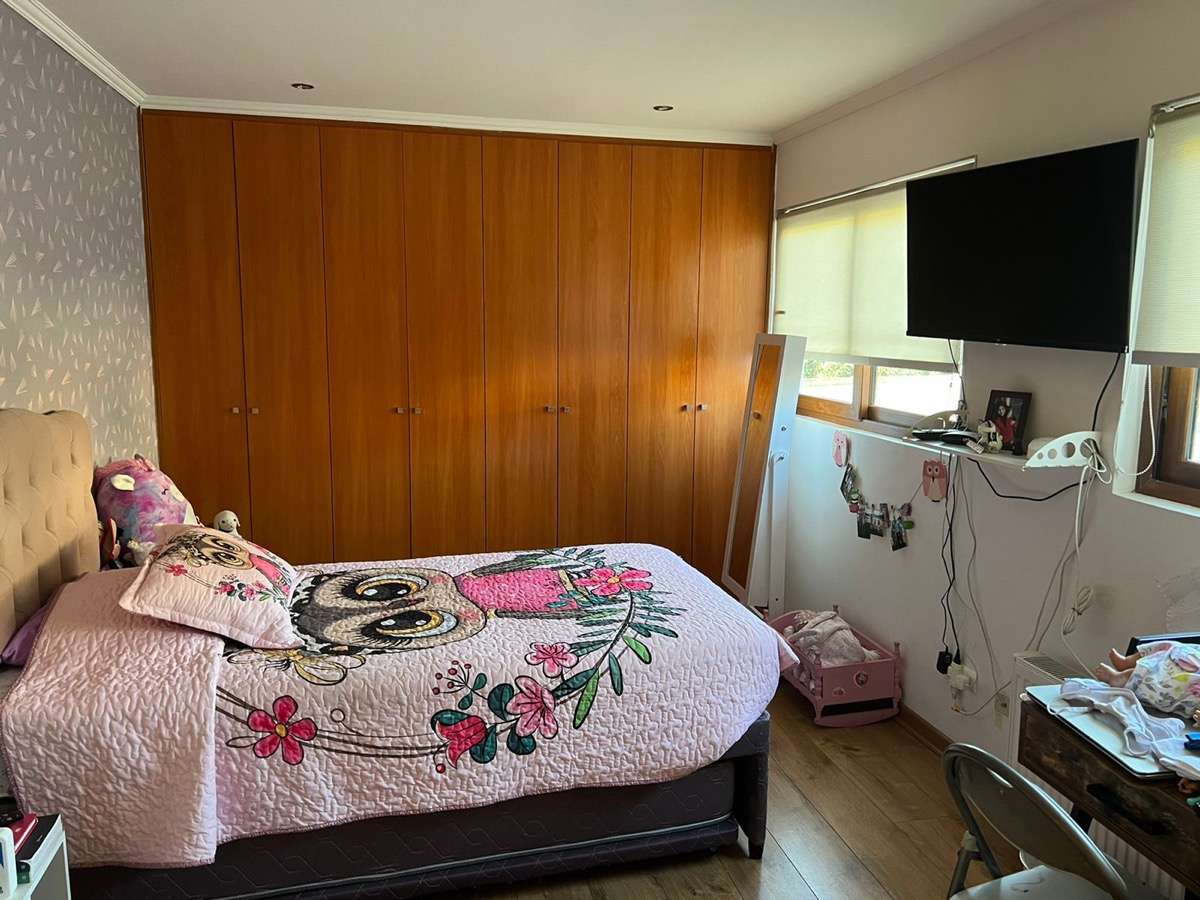 Venta Casa NO 3D en suite Walk-in cl&oacute;set 4B 4E 1B Chicureo - Colina