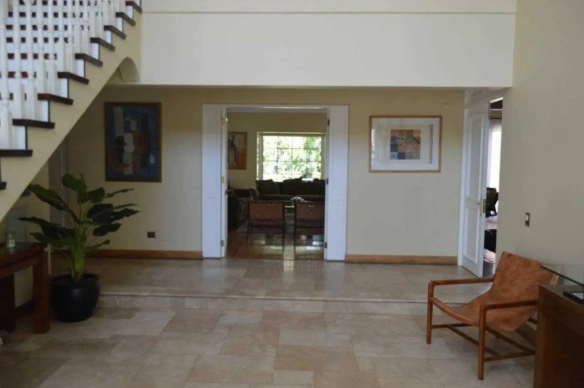 Venta Casa 6D en suite Walk-in cl&oacute;set 5B 4E 2B Los Trapenses - Lo Barnechea
