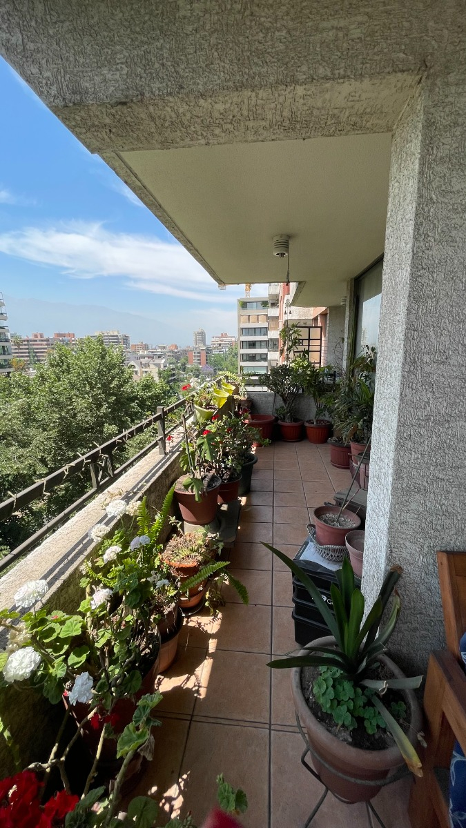 Venta Departamento NO 4D en suite Walk-in cl&oacute;set 4B 2E 1B Las Lilas - Providencia