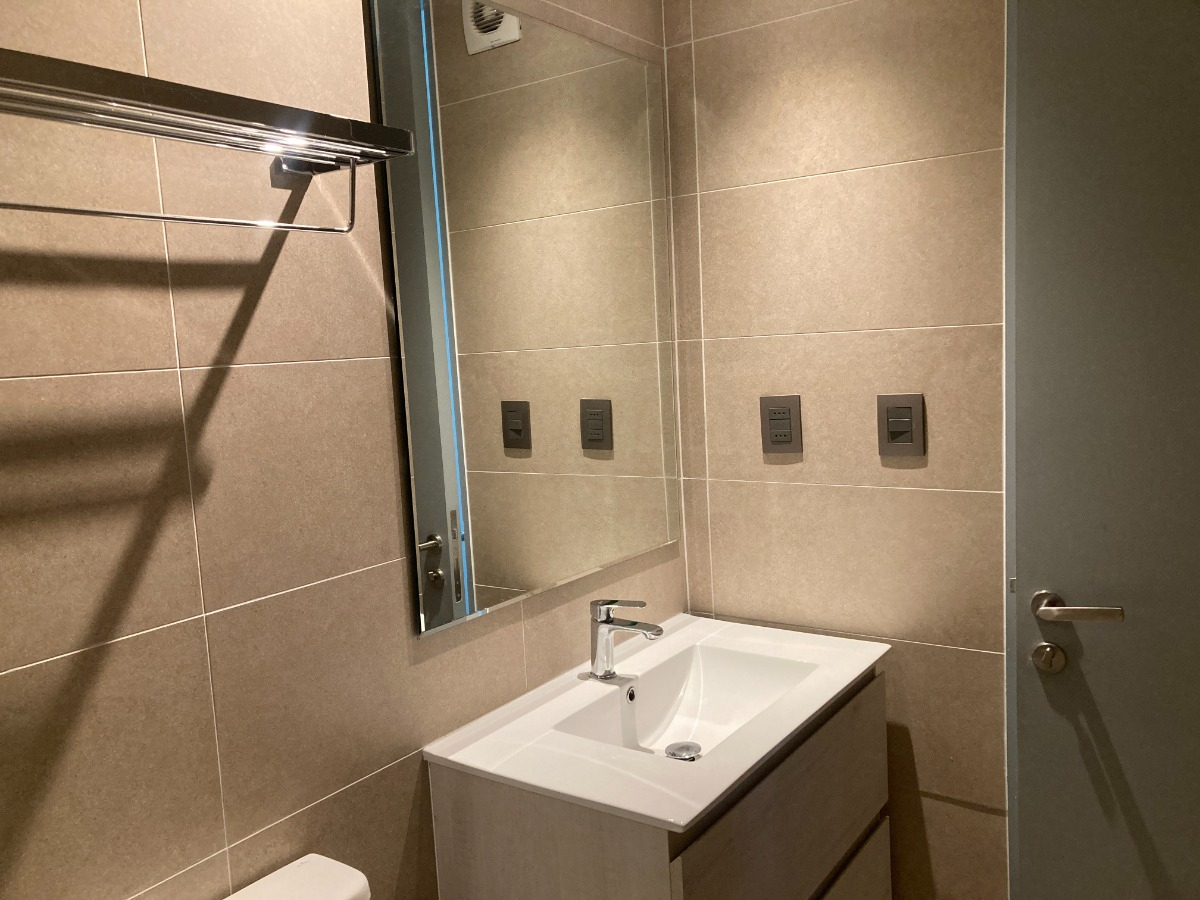 Arriendo Departamento P 1B 1E Metro Hernando de Magallanes - Las Condes