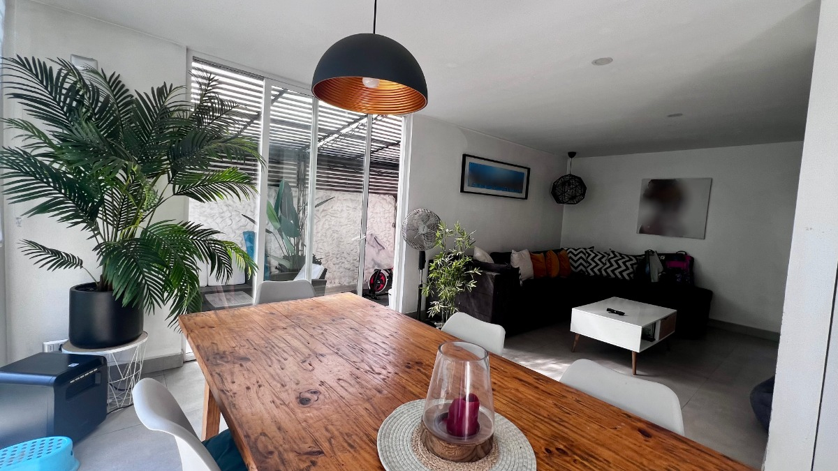 Venta Casa NO 4D en suite 3B 2E 1B Blest Gana - La Reina