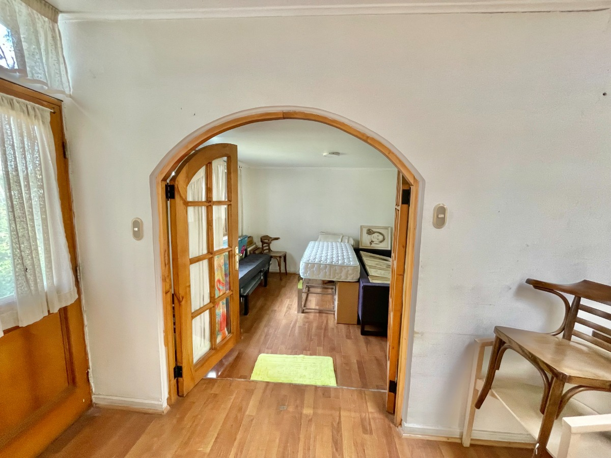 Venta Casa S 5D en suite Walk-in cl&oacute;set 5B 3E 1B Barrio El Golf - Las Condes