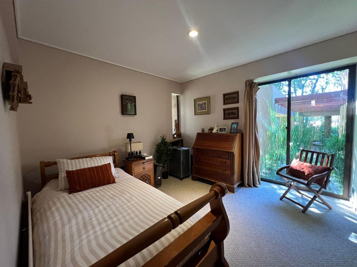 Venta Casa NO 5D en suite Walk-in cl&oacute;set 5B 2E 1B La Dehesa - Lo Barnechea