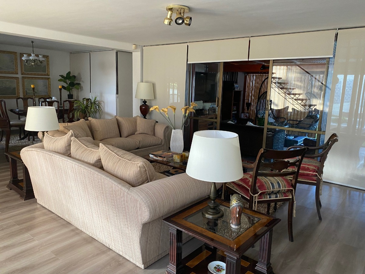 Venta Casa 5D Campus Oriente - Providencia