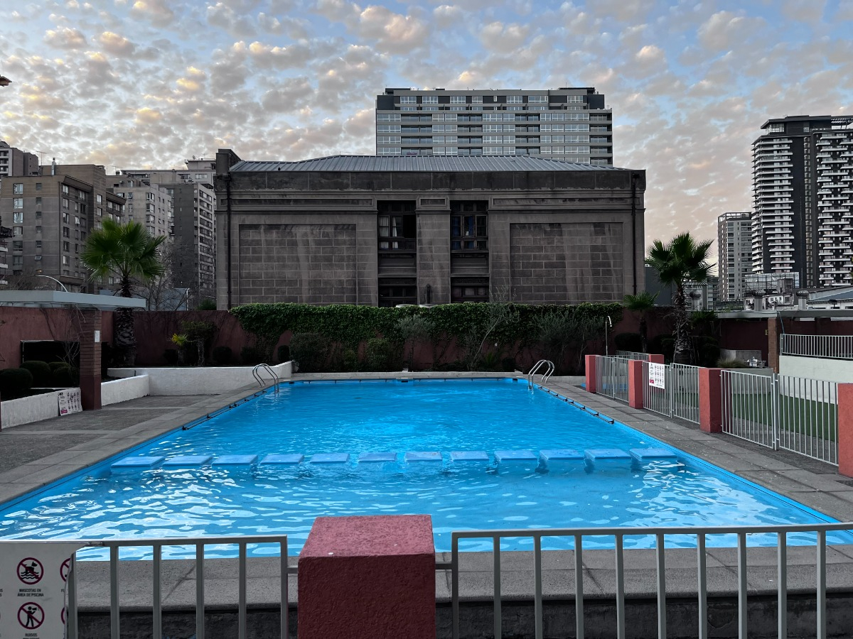 Venta Departamento 2D Walk-in cl&oacute;set 1B 1B Metro Irarr&aacute;zaval - &Ntilde;u&ntilde;oa