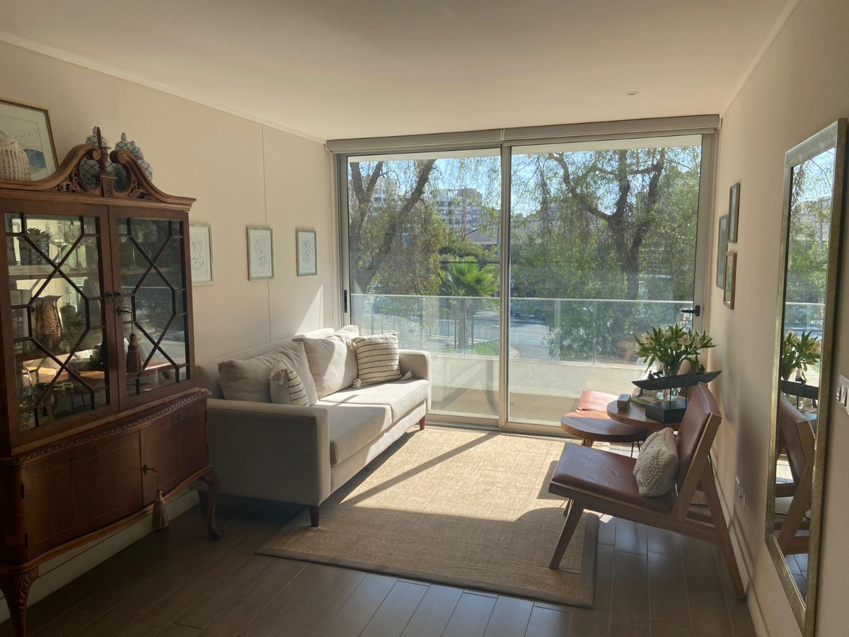 Arriendo Departamento 2D Metro Hernando de Magallanes - Las Condes