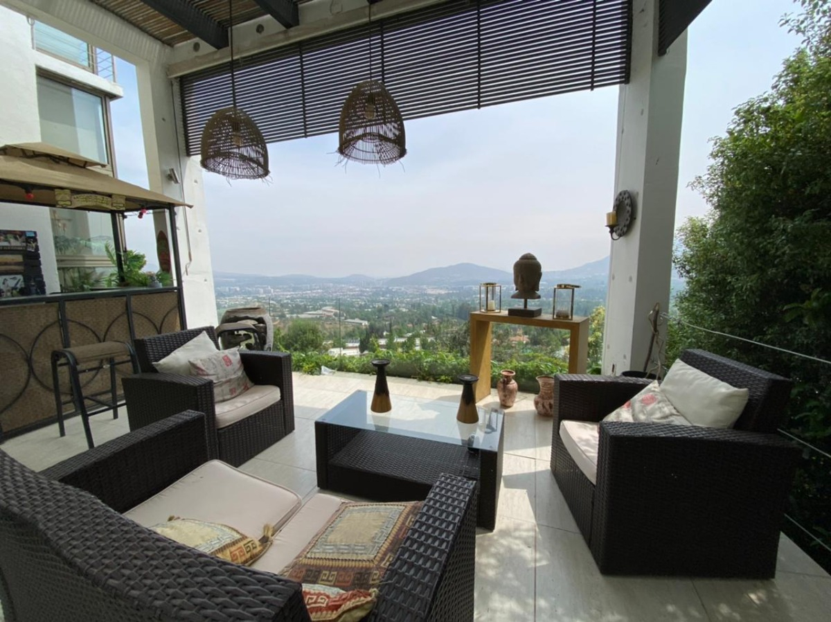 Venta Casa P 4D en suite Walk-in cl&oacute;set 4B 2E 1B El Huinganal - Lo Barnechea