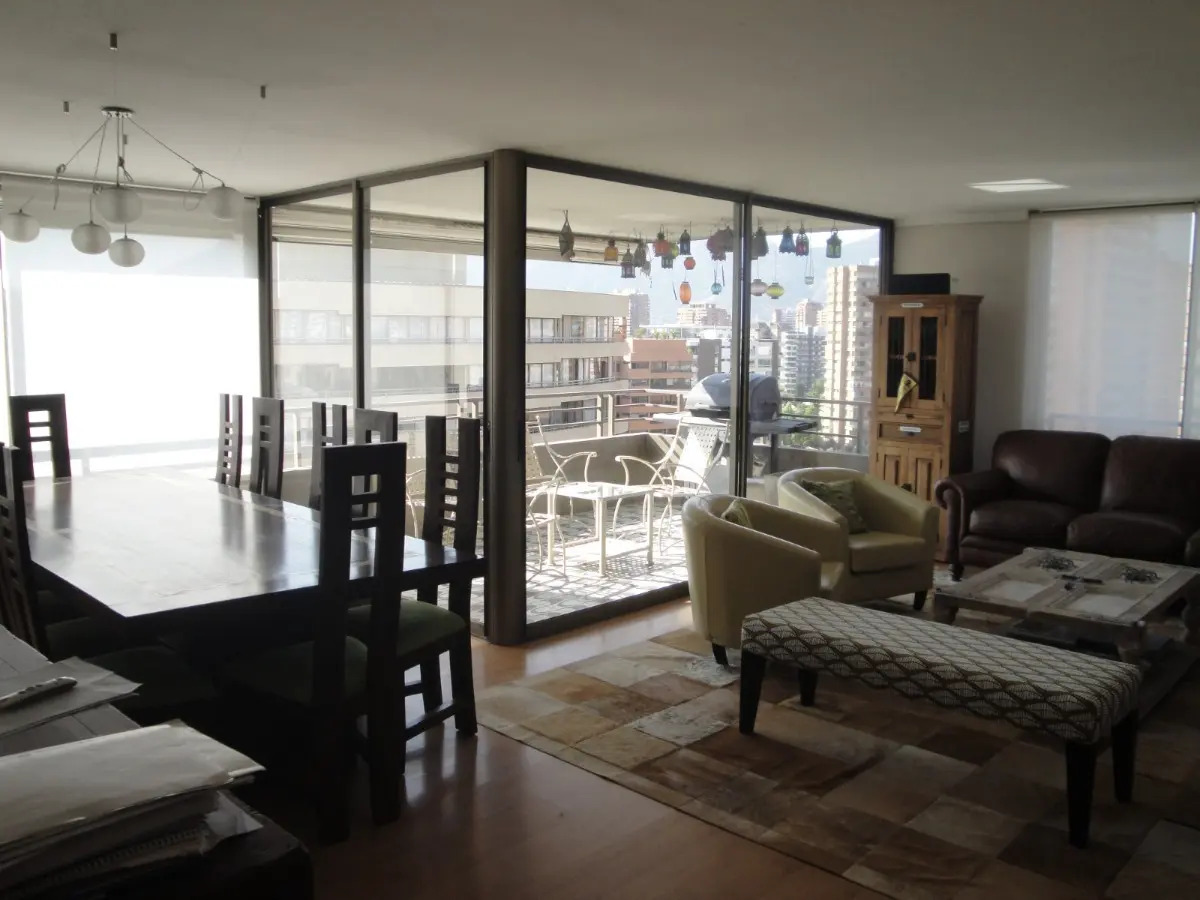 Arriendo Departamento NO 4D en suite Walk-in cl&oacute;set 3B 2E 1B Metro Manquehue - Apumanque - Las Condes
